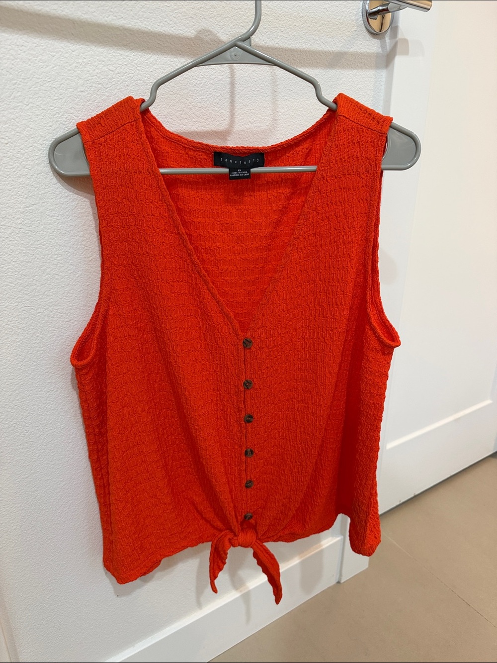 Sanctuary Orange Tie-Front Sleeveless Button Tank